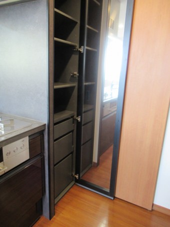 壁を取り払いオープンなキッチンに